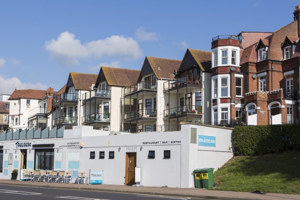 Southend Guest House - Close To Beach, Train Station & Southend Airport Exterior foto