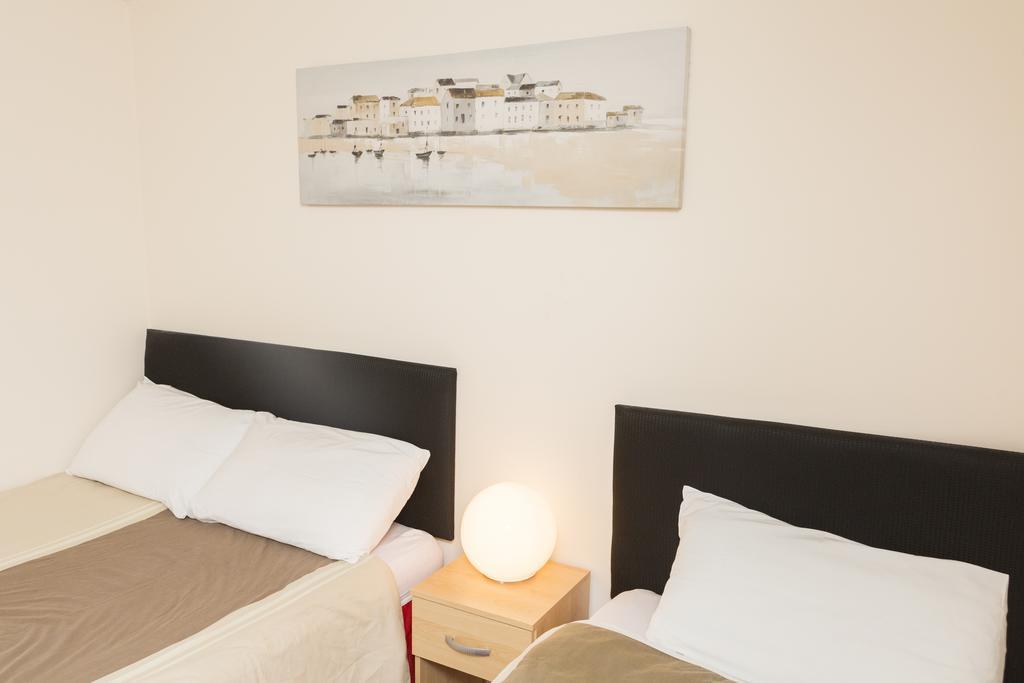 Southend Guest House - Close To Beach, Train Station & Southend Airport Quarto foto