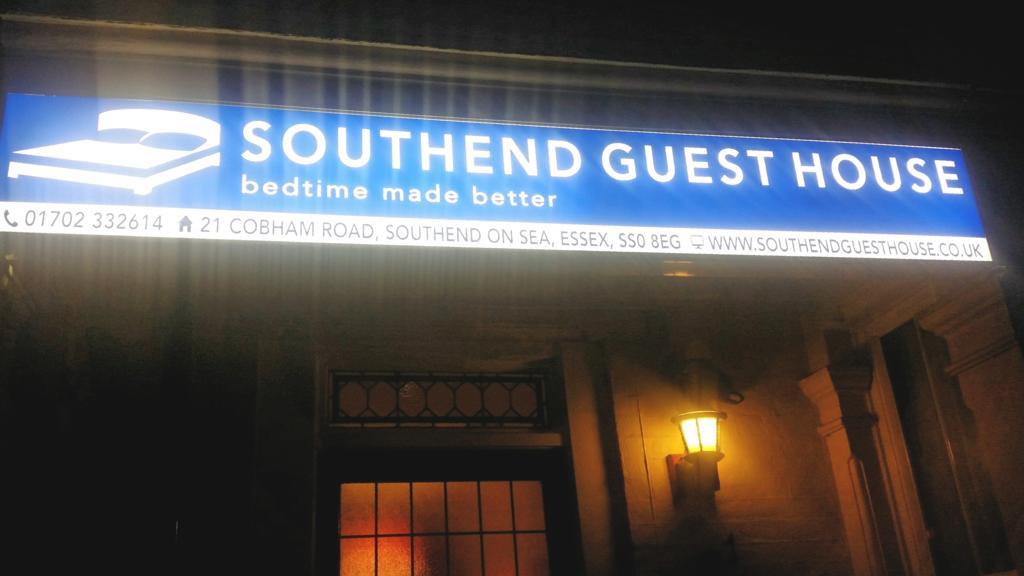 Southend Guest House - Close To Beach, Train Station & Southend Airport Exterior foto